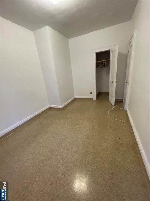 430 Lexington Ave - Photo 5 of 7