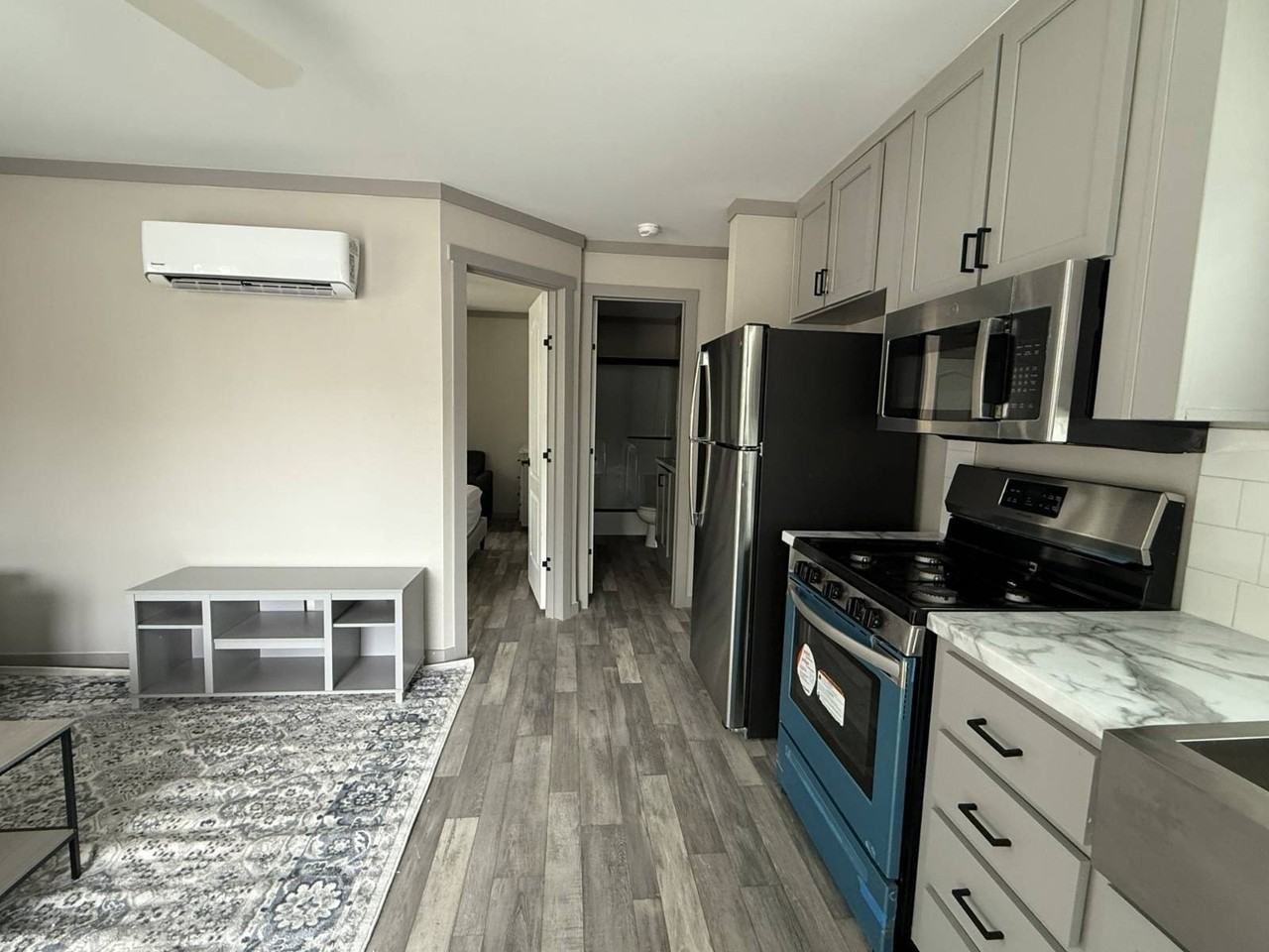 9 La Posada Dr - Photo 4 of 8