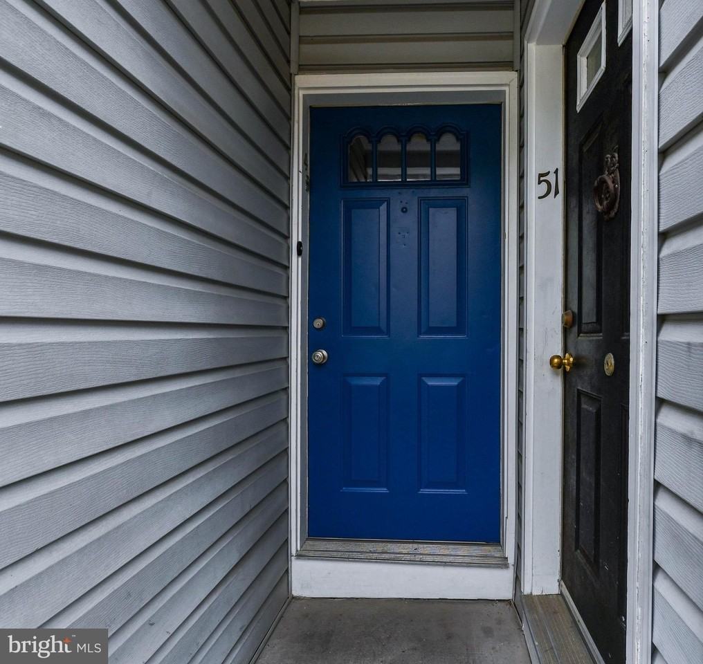 49 Hawthorne Court Northeast - Photo 5 of 46