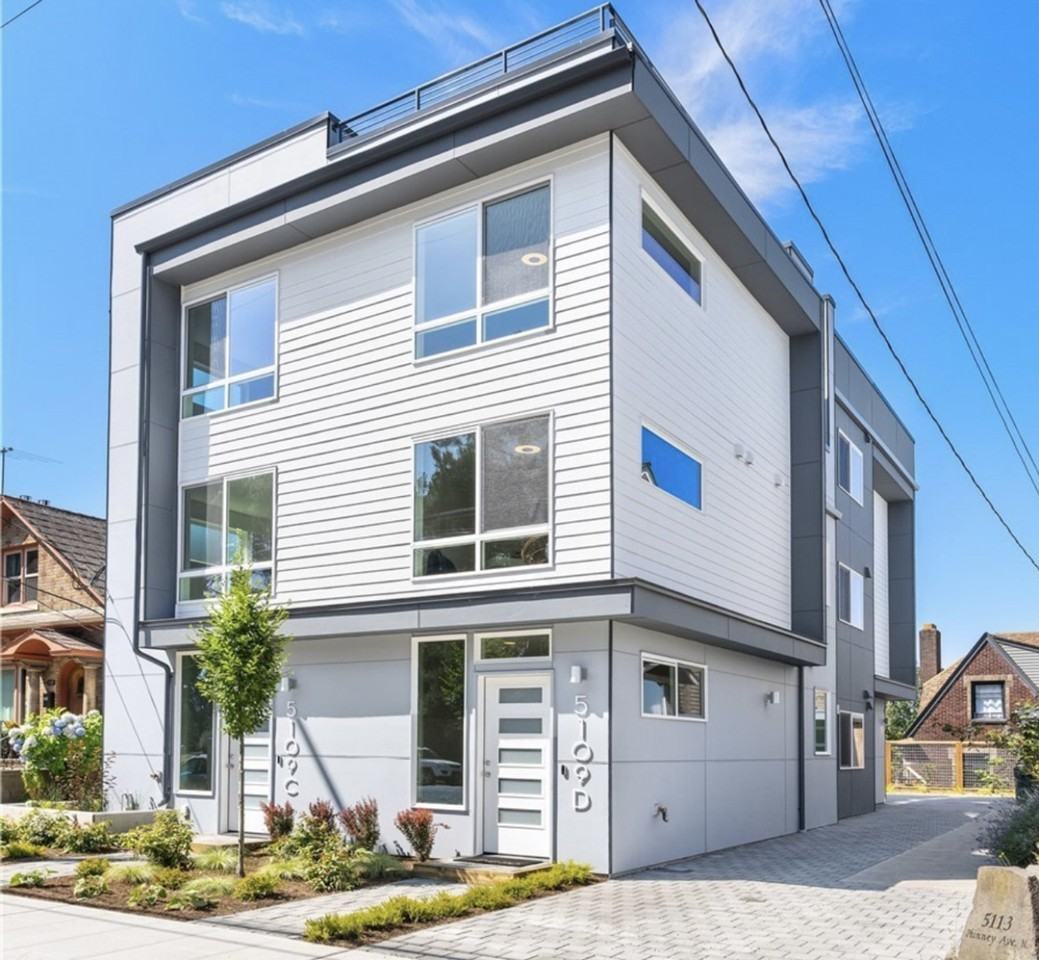 5109C Phinney Ave N #1364267P - Photo 4 of 29