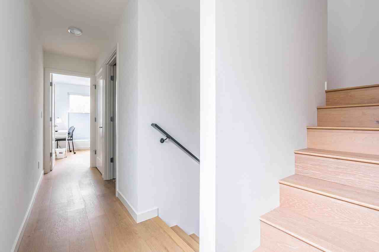 5109C Phinney Ave N #1364267P - Photo 7 of 29