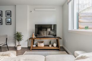 320 Queen Anne Avenue North - Photo 1 of 1