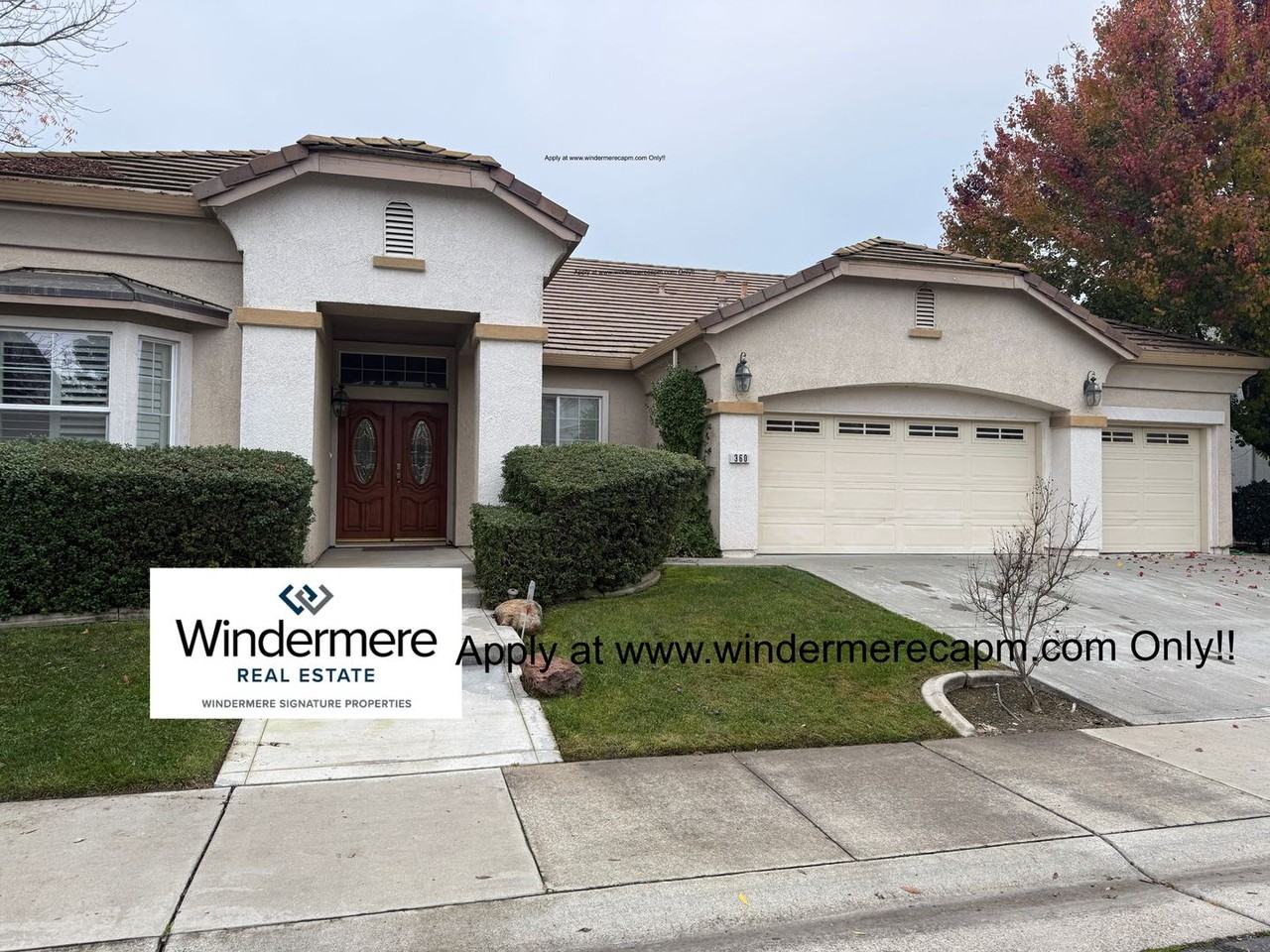 360 Hawkcrest Cir - Photo 2 of 31