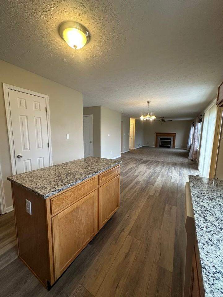 14204 Victory Ridge Dr - Photo 7 of 28