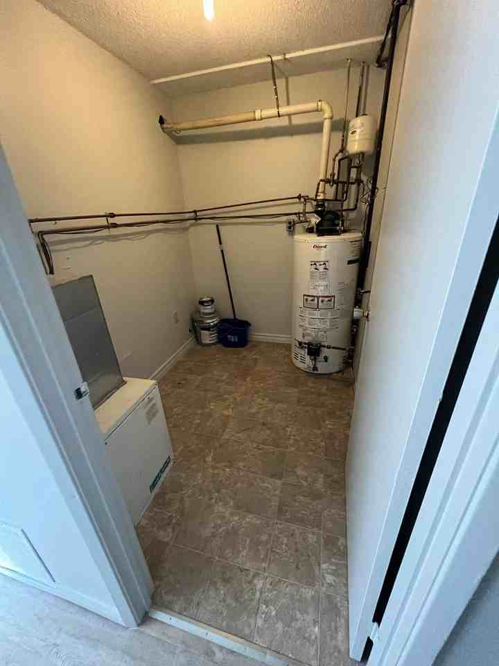 197 Innisfil Street #1 - Photo 3 of 13