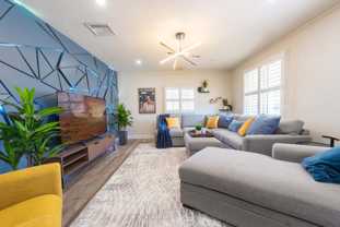 3502 E Crocus Dr - Photo 1 of 1