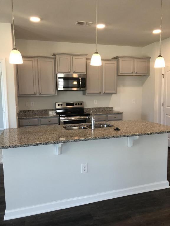 526 Hay Hill Ln - Photo 4 of 8