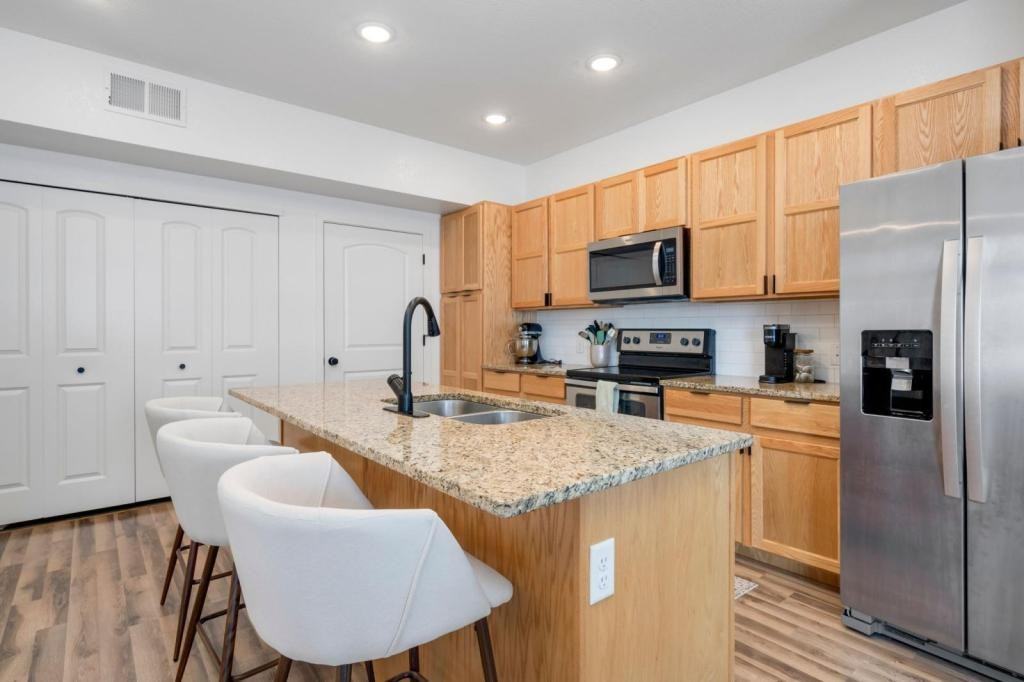 2980 Kincaid Drive - Photo 6 of 15