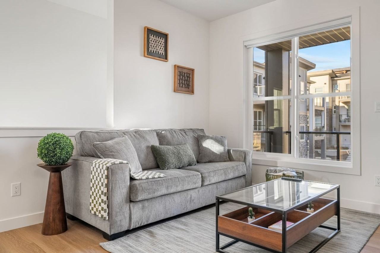 2117 81 St Sw #1314515P - Photo 3 of 29