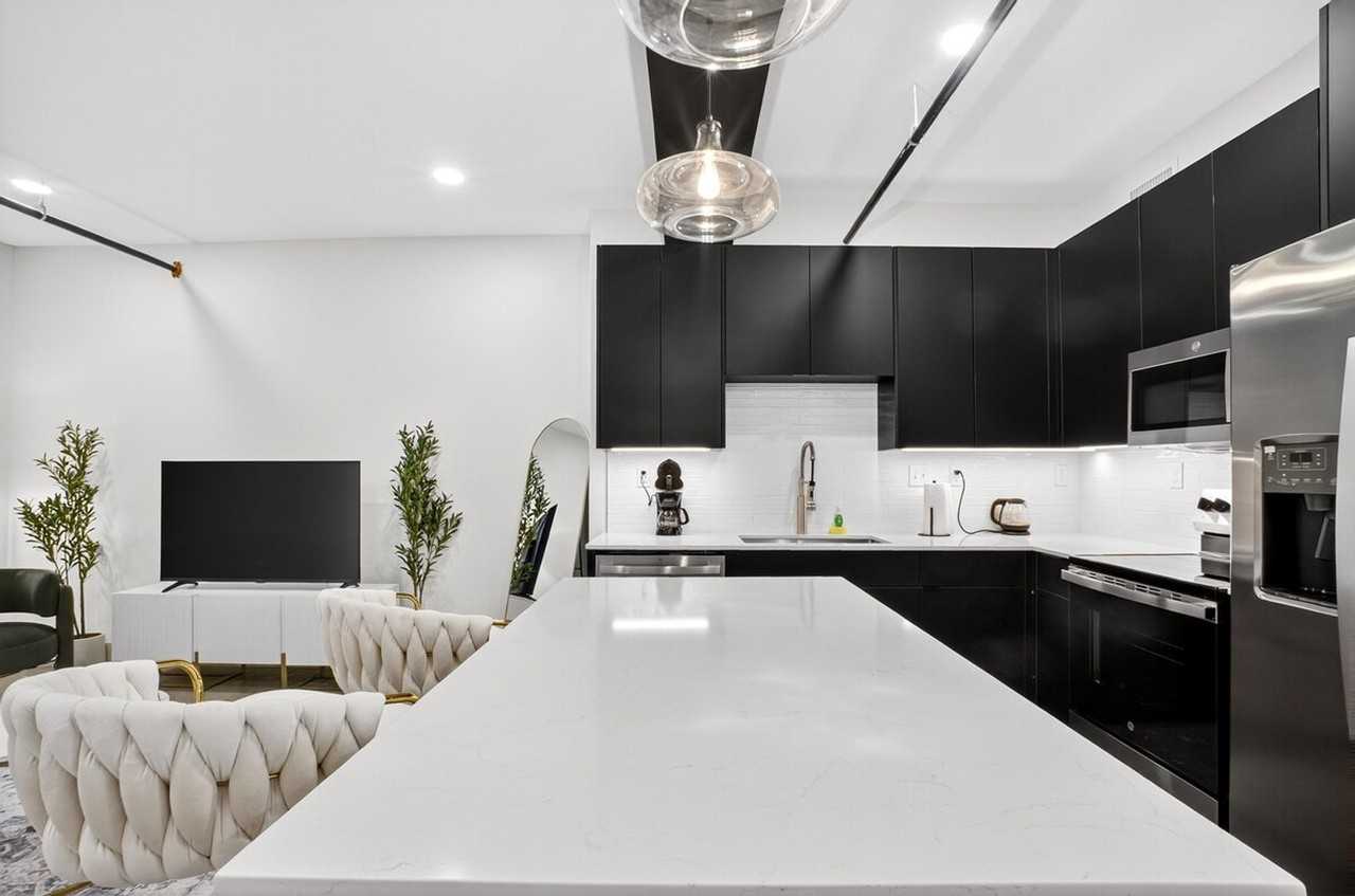 23 W 4th St #1322467P - Photo 3 of 14