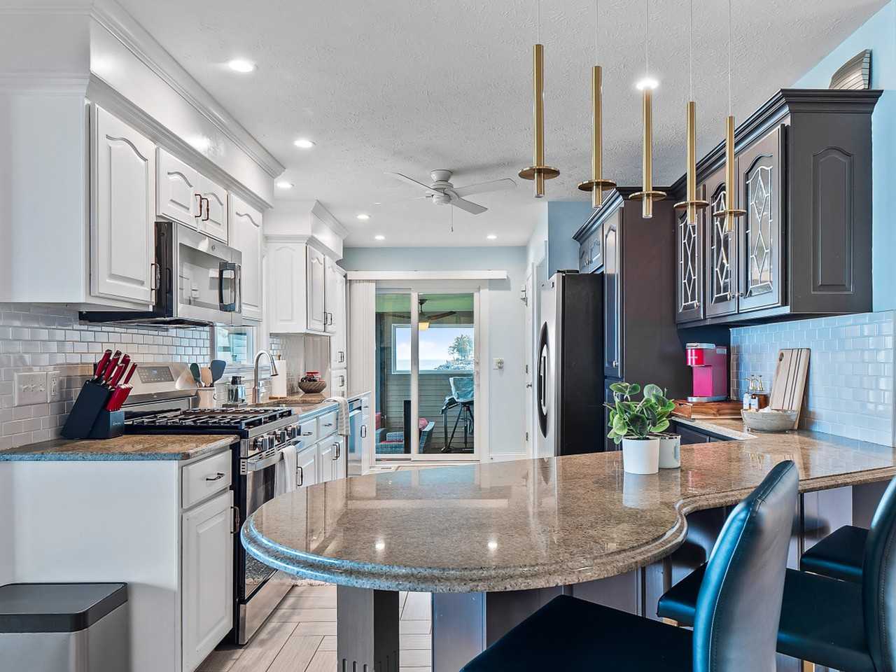 32414 Lake Rd #1321796P - Photo 3 of 50