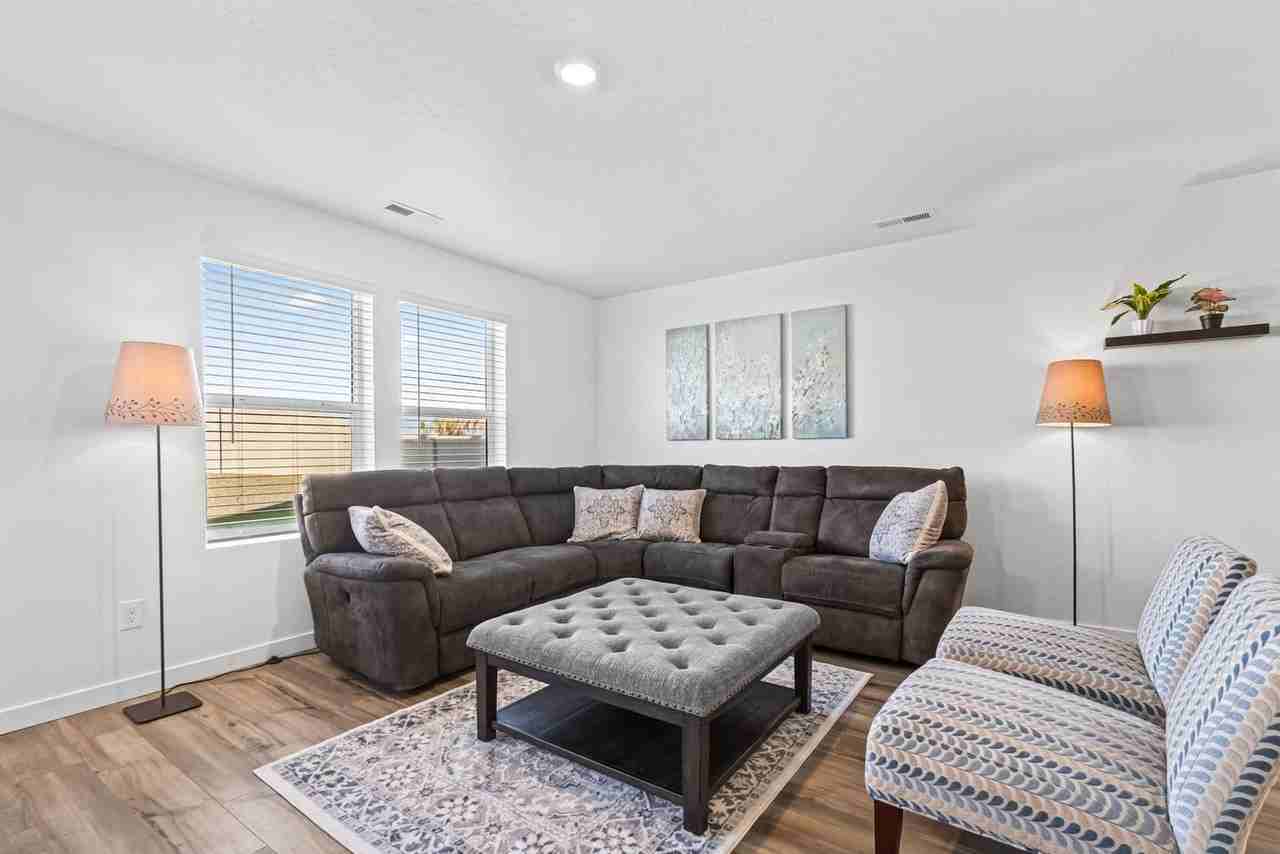 8648 E Wishmore St #1339220P - Photo 4 of 39