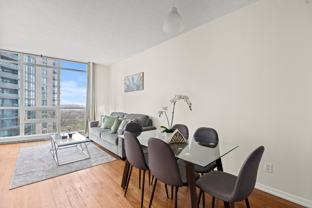231 Fort York Blvd - Photo 1 of 1