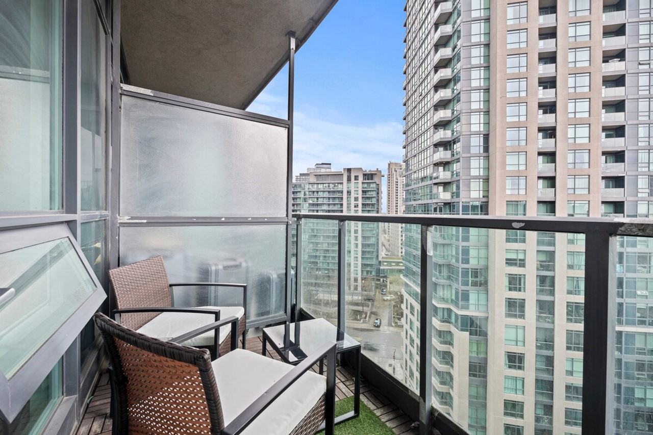 231 Fort York Blvd #1345760P - Photo 5 of 17