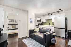 featured image of 37 Gold Ave Nw