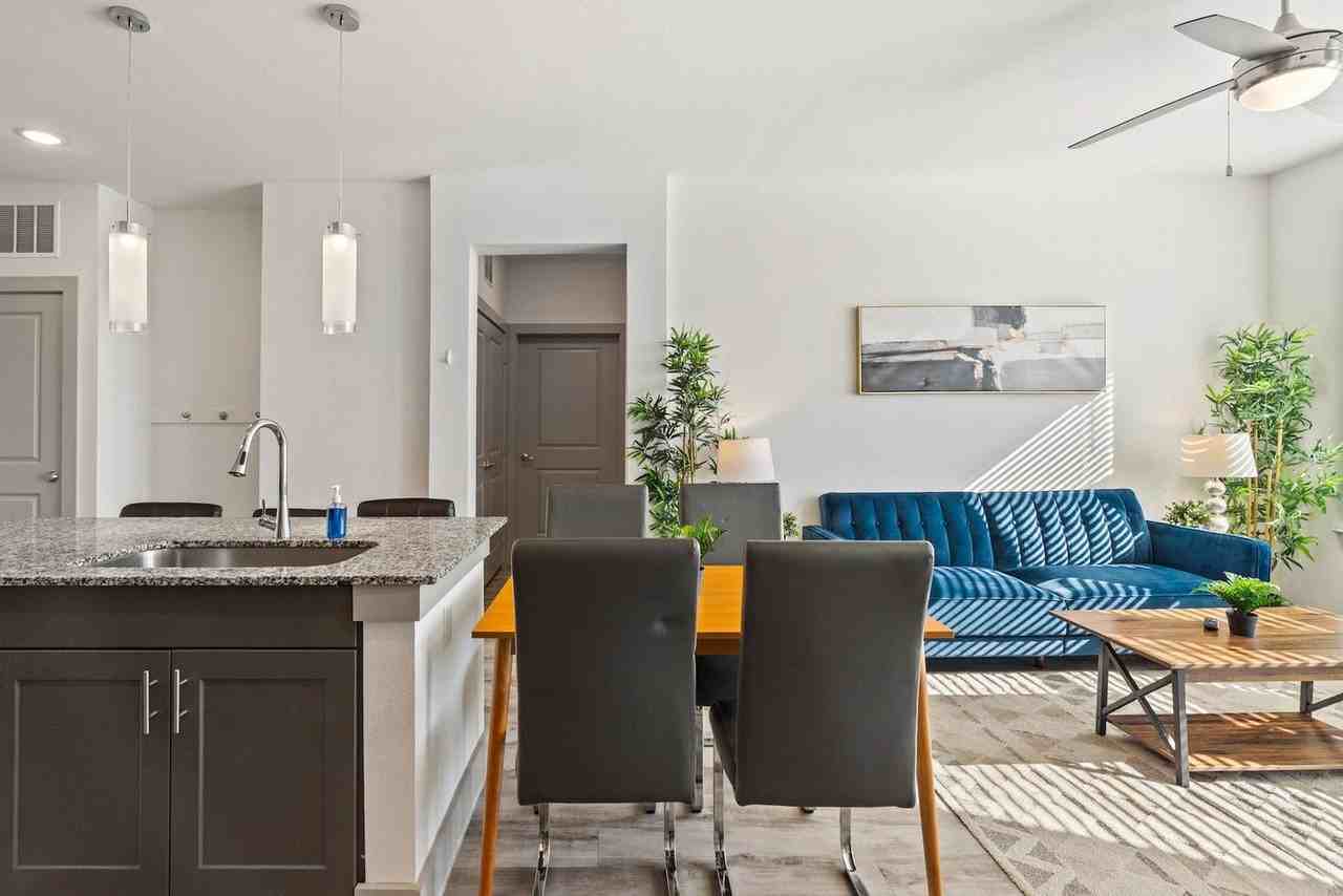 12100 1/2 Ferrystone Glen Drive - Photo 6 of 37