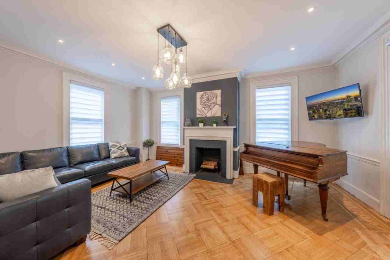 139 W 4th Ave #1325027P - Photo 3 of 50