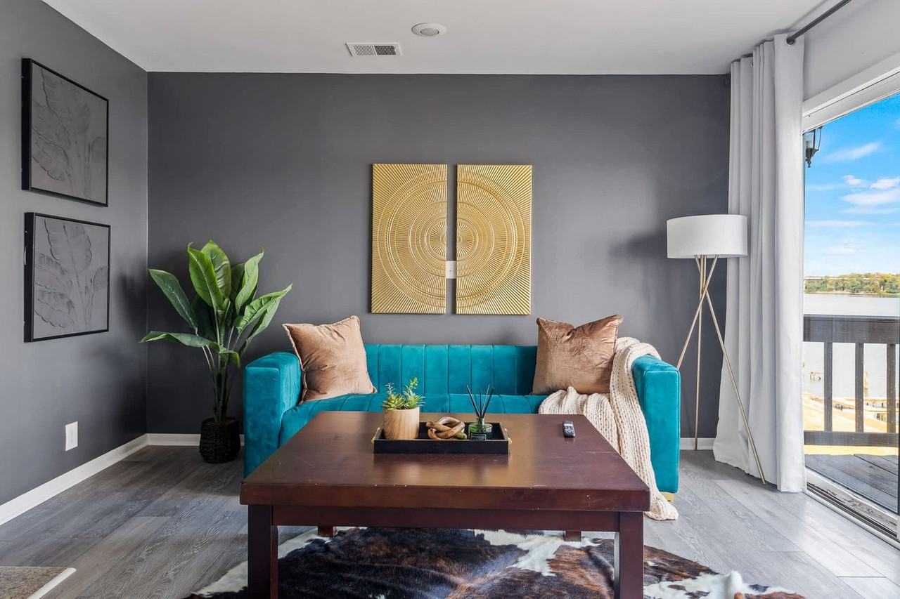 301 S Front St #1354354P - Photo 4 of 50