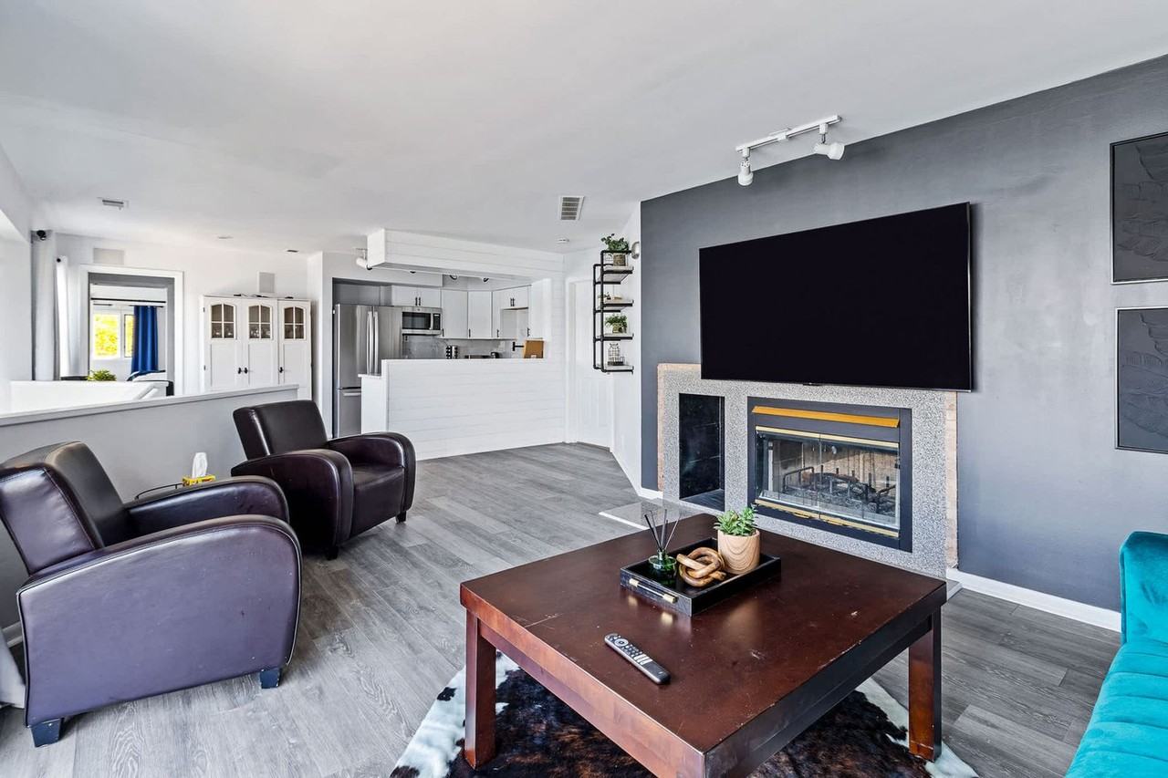 301 S Front St #1354354P - Photo 5 of 50