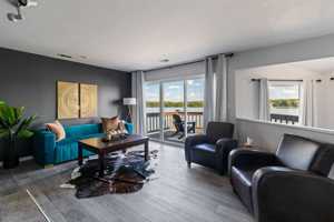 featured image of 301 S Front St