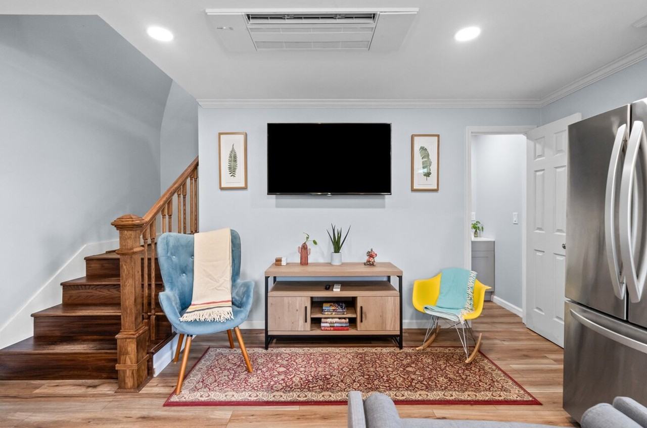 2 Mead Drive - Photo 6 of 71