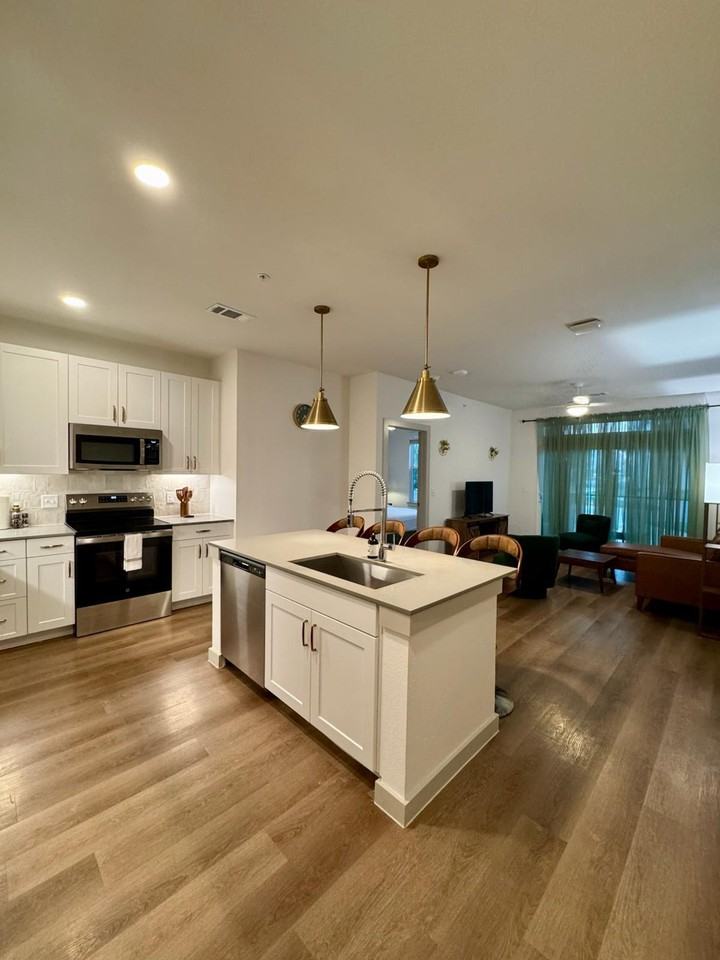 1301 Leah Avenue - Photo 6 of 30