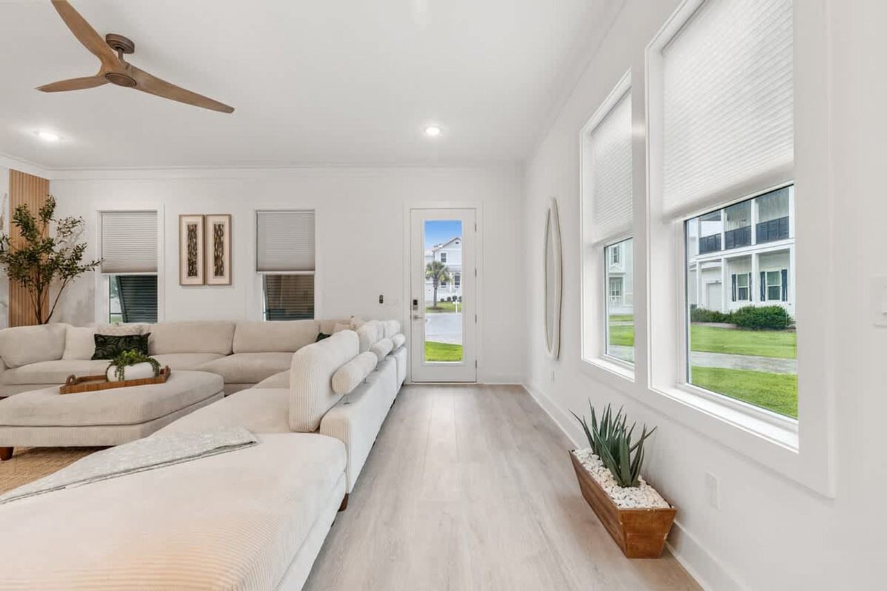 224 West Willow Mist Road #1355008P - Photo 2 of 44