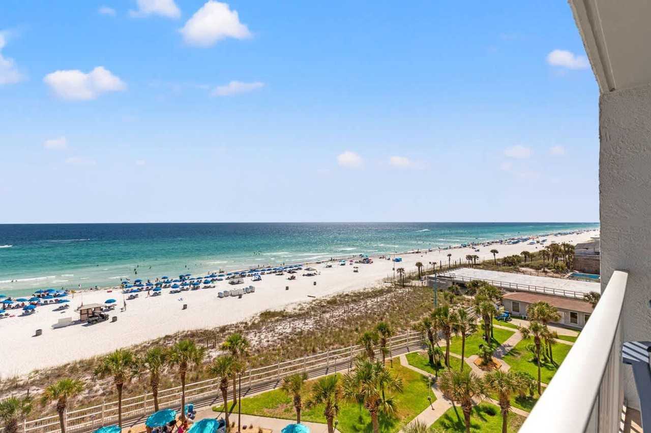 5004 Thomas Dr #1354961P - Photo 4 of 22