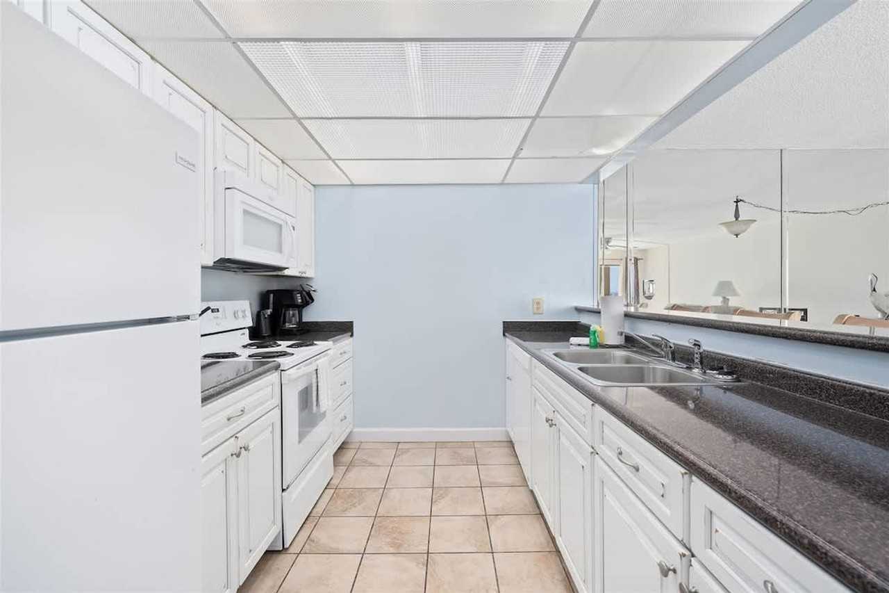 8815 Thomas Dr #1355024P - Photo 5 of 13