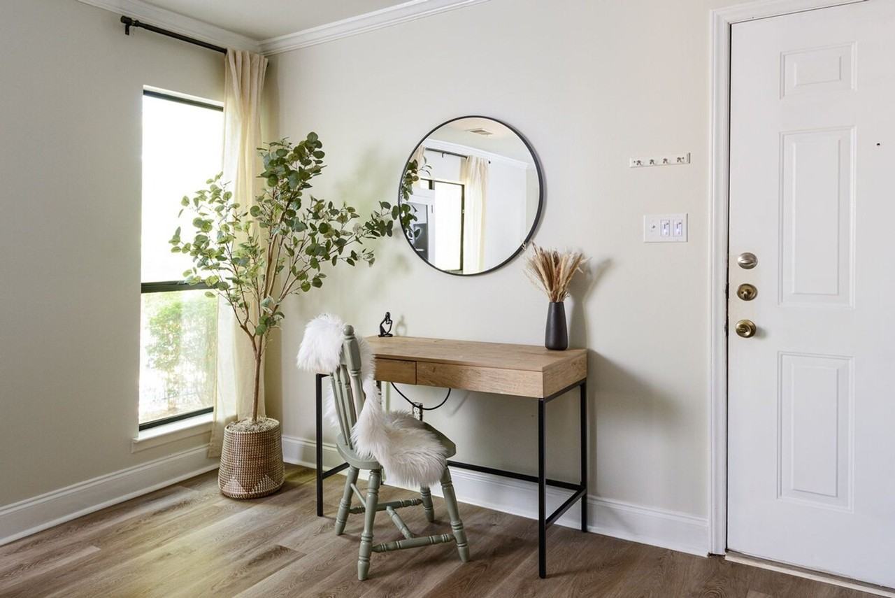 2711 Randolph Rd #1353815P - Photo 5 of 17