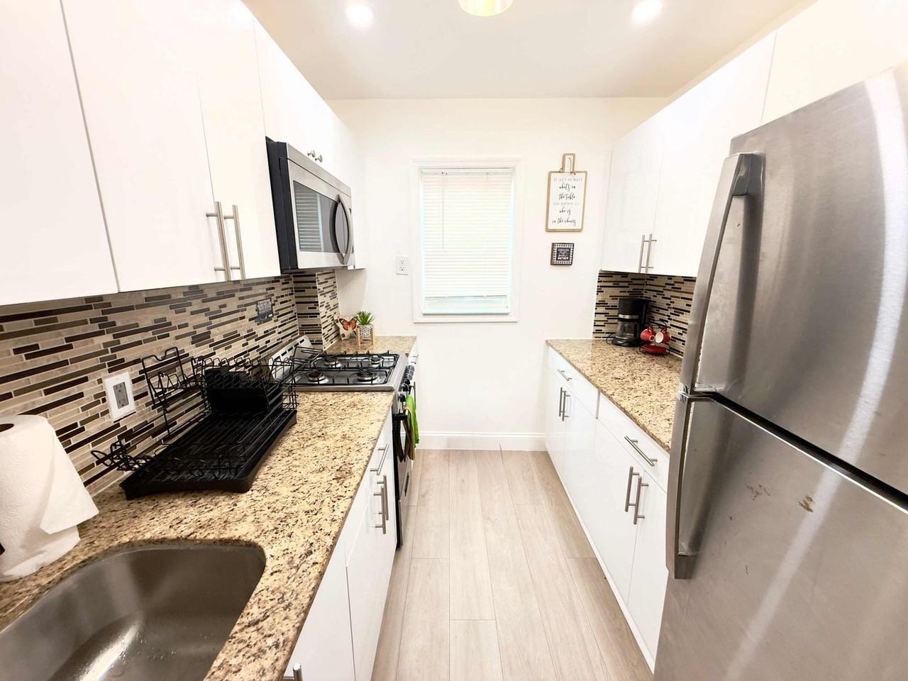 324 Van Buren Street - Photo 4 of 29