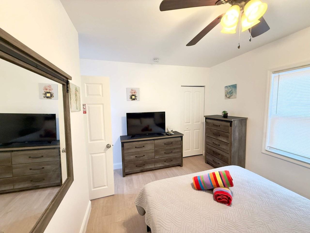 324 Van Buren Street - Photo 6 of 29