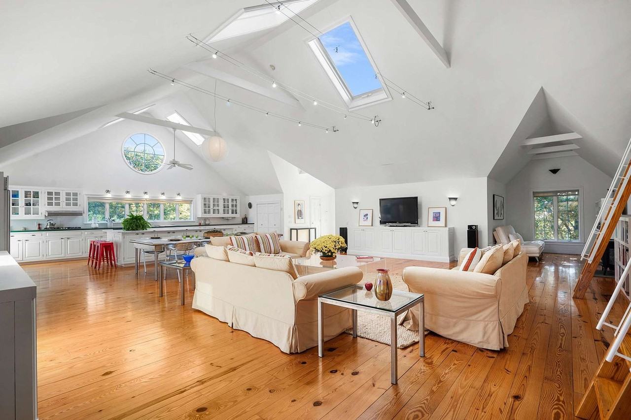 7470 Sound Ave #1261530P - Photo 5 of 29