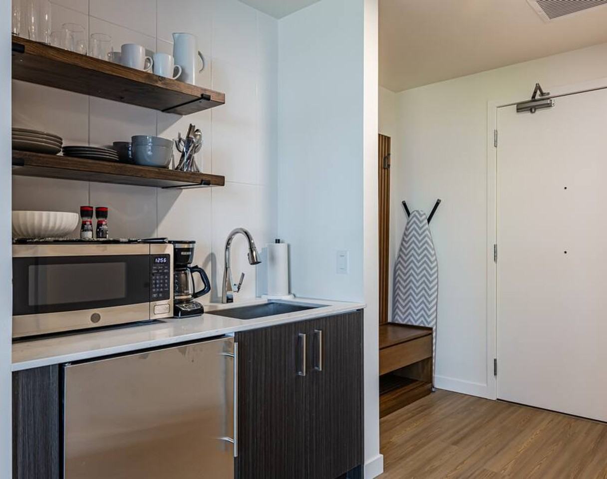 1550 Northwest Naito Parkway - Photo 3 of 93