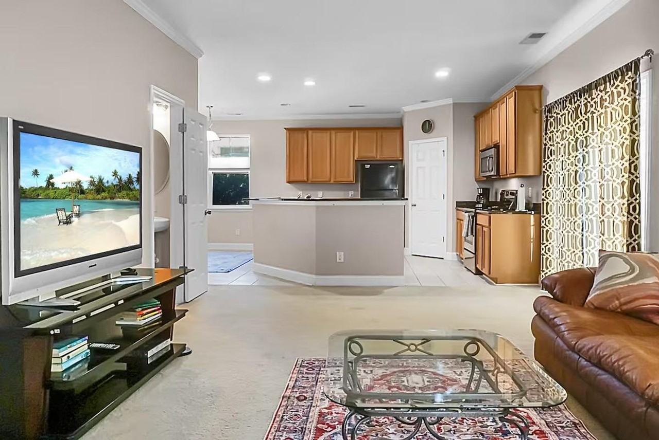 1519 Thoroughbred Boulevard #1359004P - Photo 3 of 47