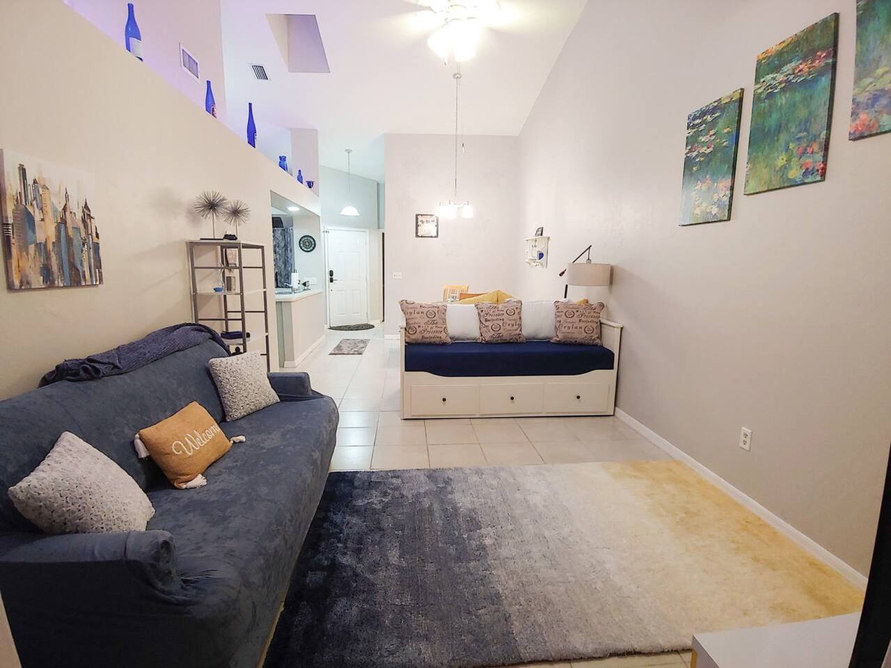 3832 Sw 30th Ter #1359098P - Photo 2 of 18