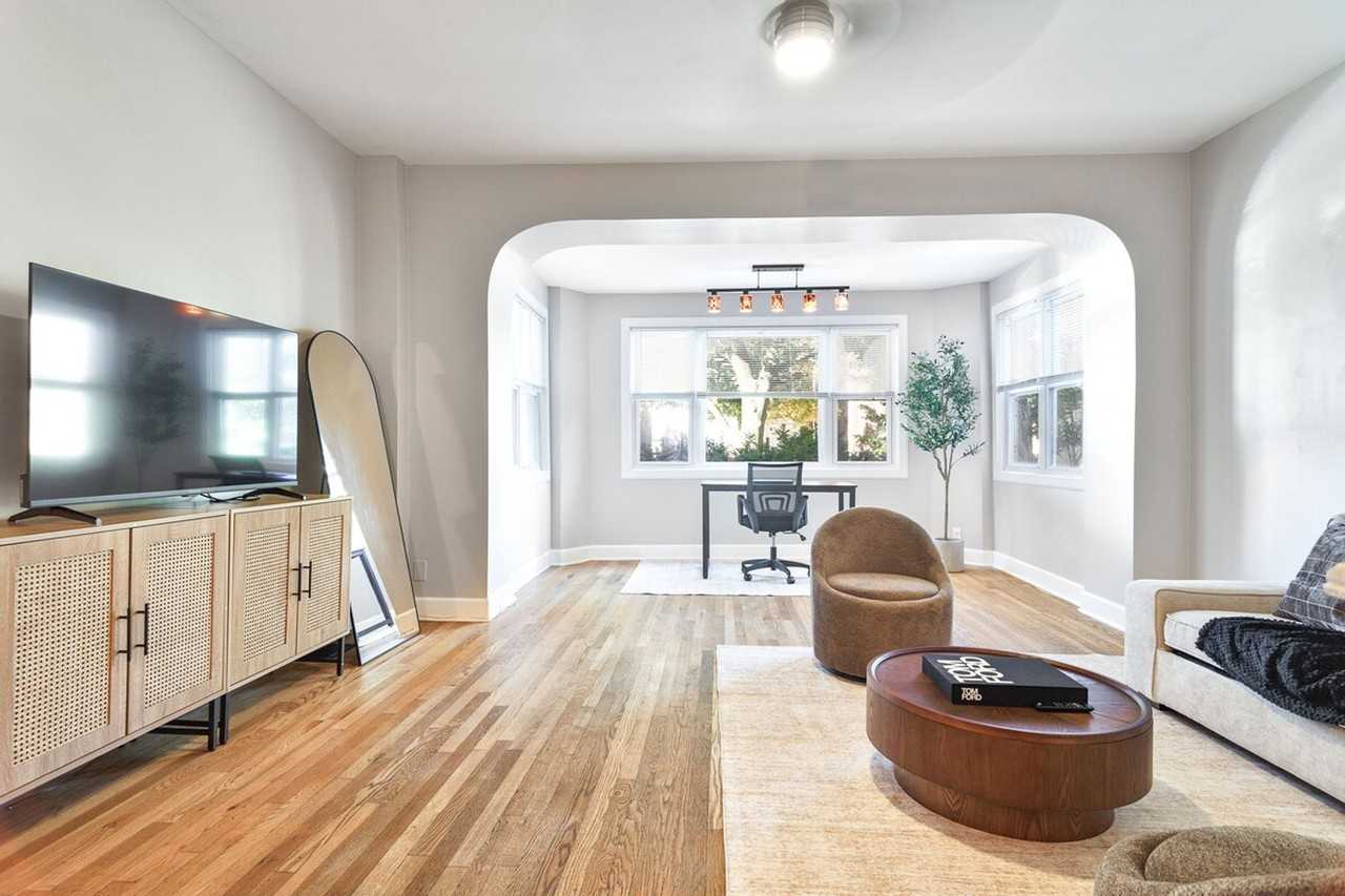 3547 North Albany Avenue #1359758P - Photo 5 of 20