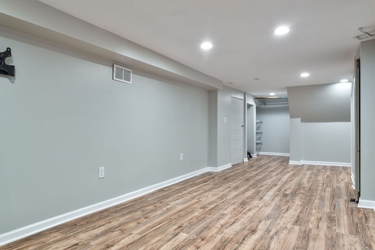 3547 N Albany Ave #1359758P - Photo 6 of 21