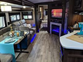 featured image of 5499 Love Lane