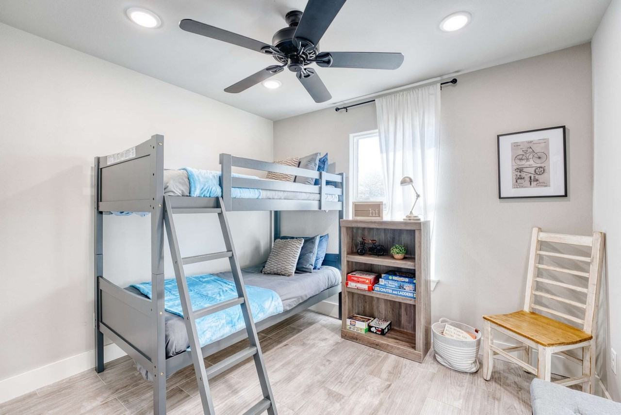 214 Nw L St #1363336P - Photo 7 of 25