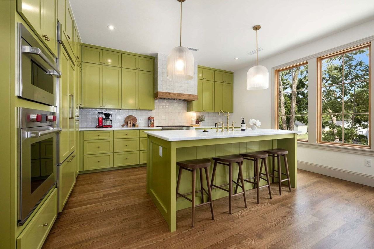 501 Northwest B Street #1303242P - Photo 2 of 37