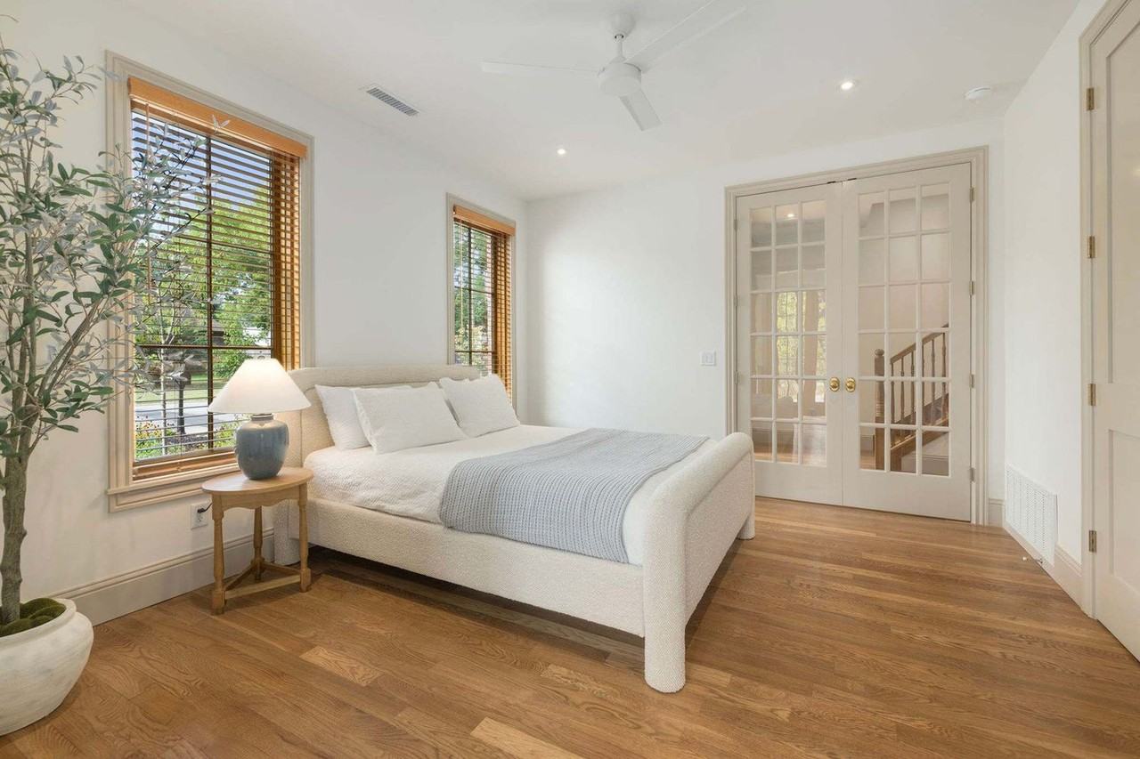 501 Nw B St #1303242P - Photo 5 of 37