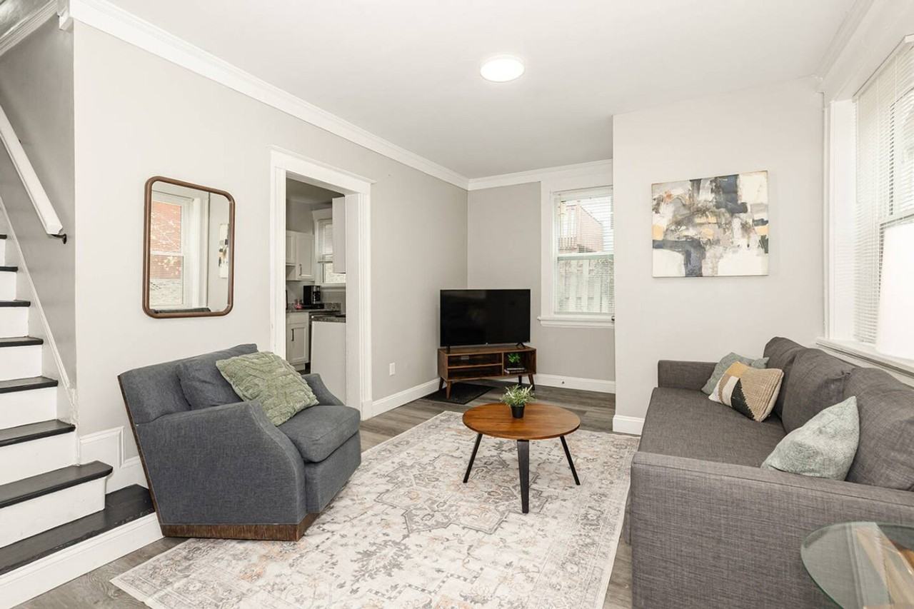 216 Gilman Ave #1363975P - Photo 2 of 32