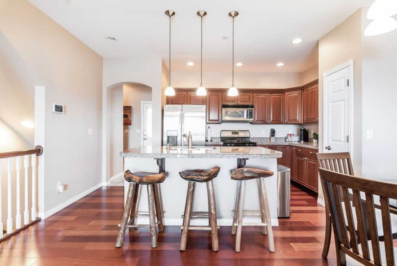 2325 S G St #1363976P - Photo 5 of 34