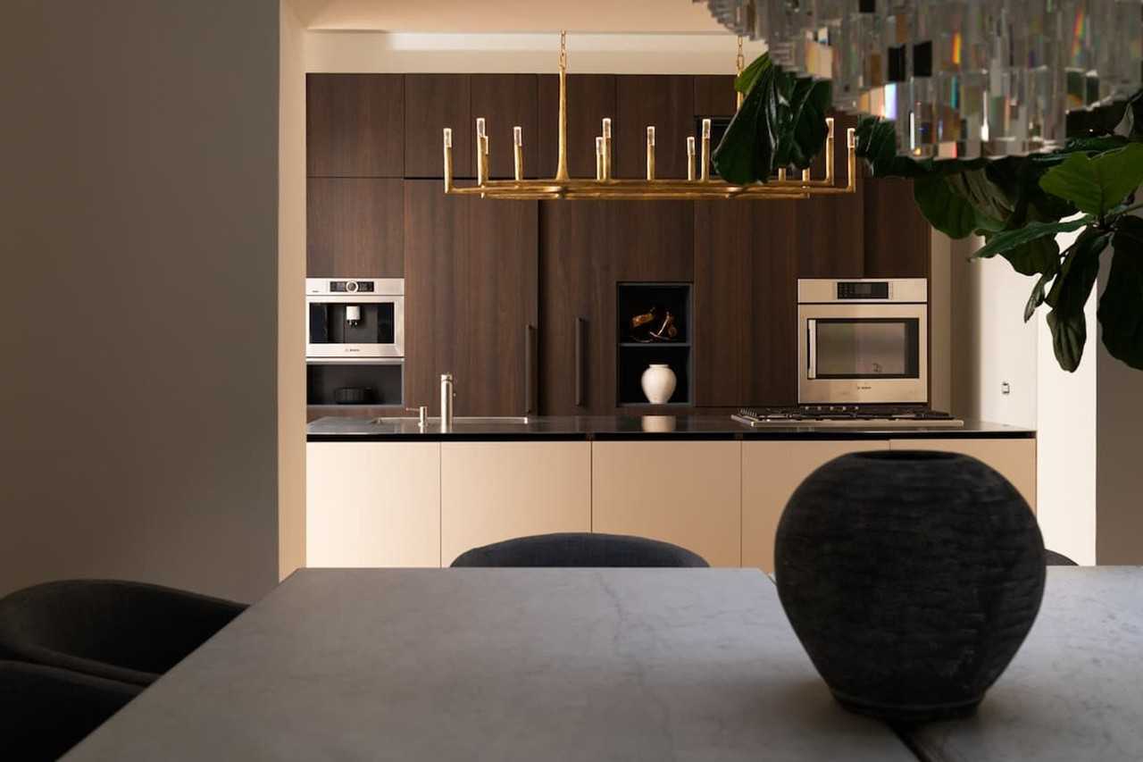 22 E Elm St #1364276P - Photo 7 of 50