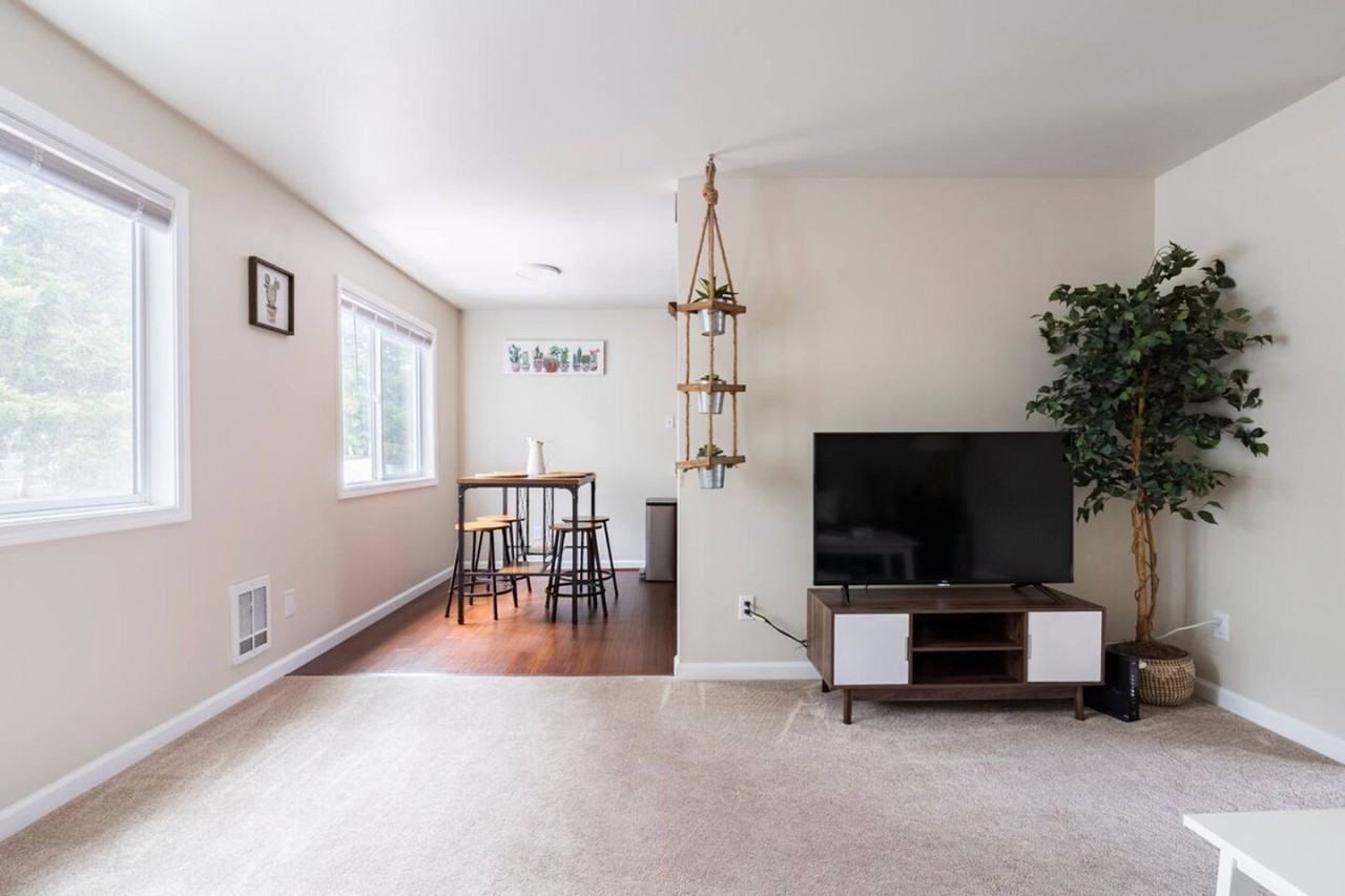 18255 73rd Ave Ne #1364260P - Photo 3 of 21