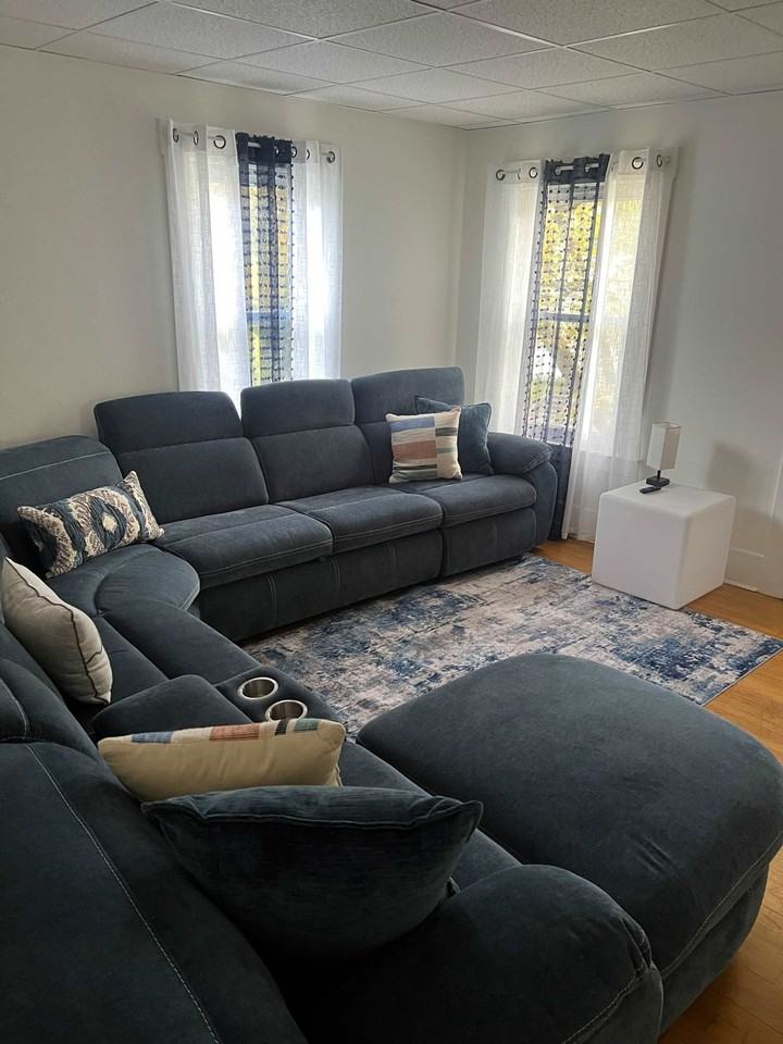 160 Stafford Ave #1363373P - Photo 3 of 24