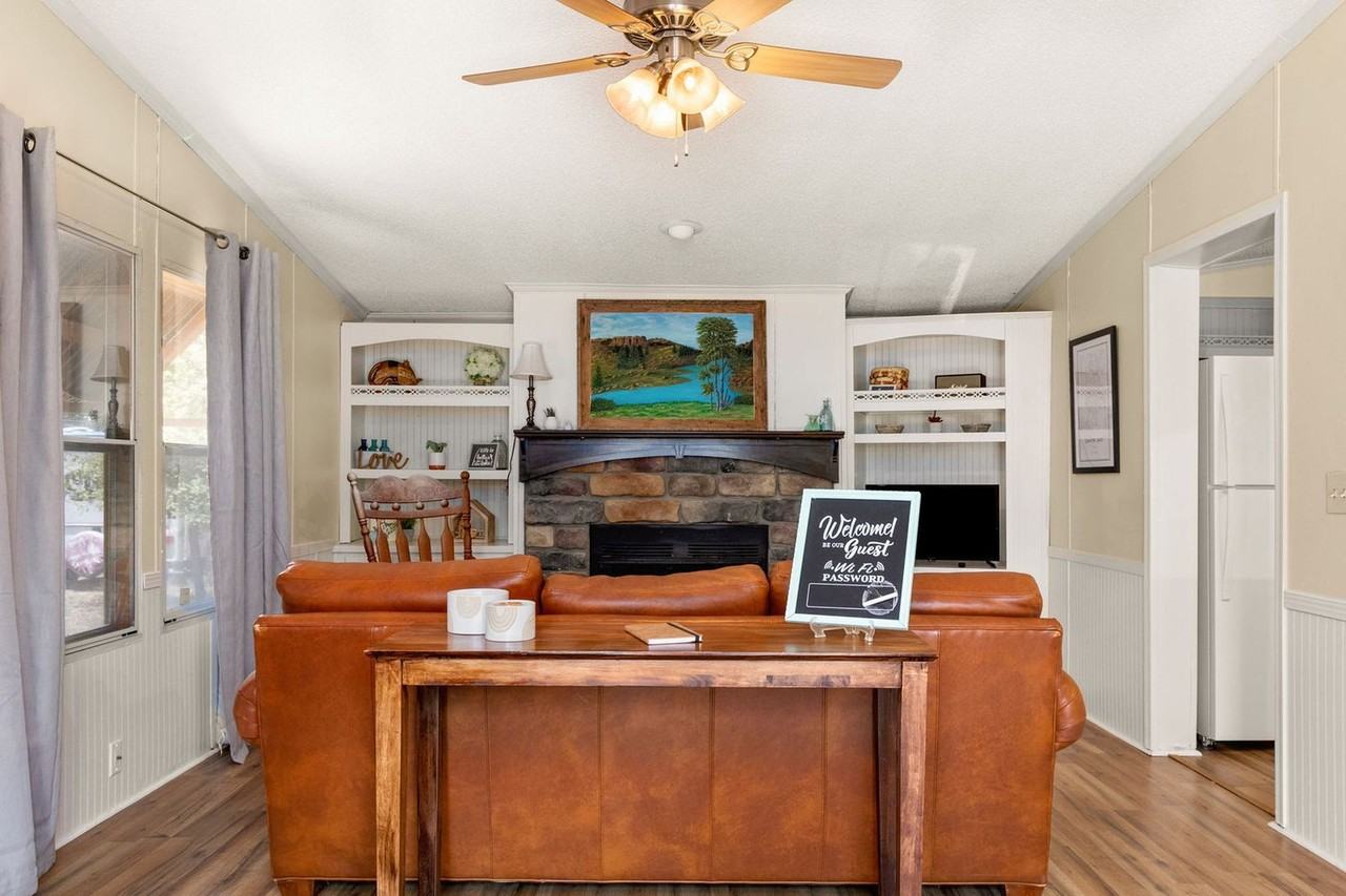 705 Firefly Dr #1365728P - Photo 2 of 30