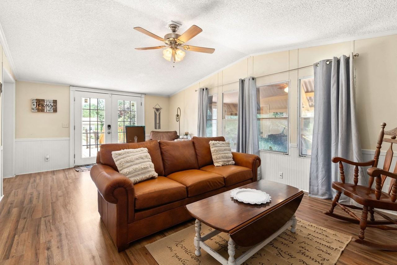 705 Firefly Dr #1365728P - Photo 5 of 30