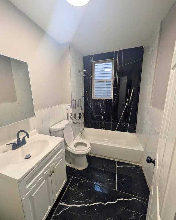 187 Jelliff Avenue #2 - Photo 2 of 5